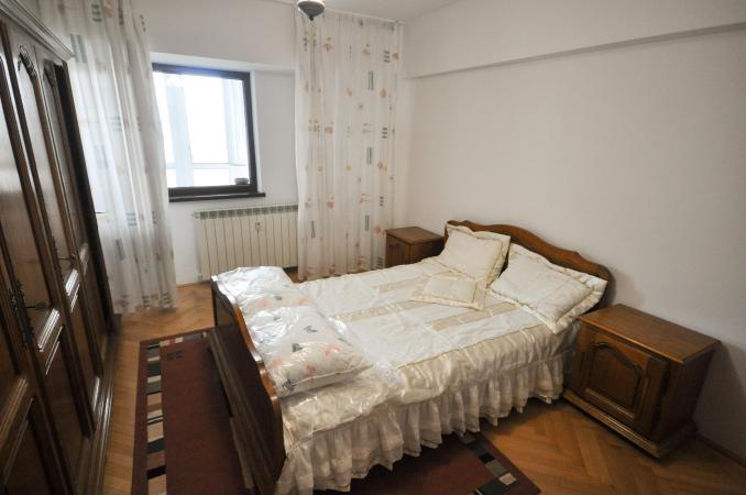 Bulevardul Unirii Rond Alba Iulia Apartament decomandat 3 cam