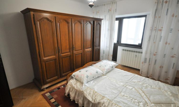 Bulevardul Unirii Rond Alba Iulia Apartament decomandat 3 cam