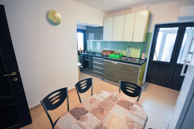 Bulevardul Unirii Rond Alba Iulia Apartament decomandat 3 cam