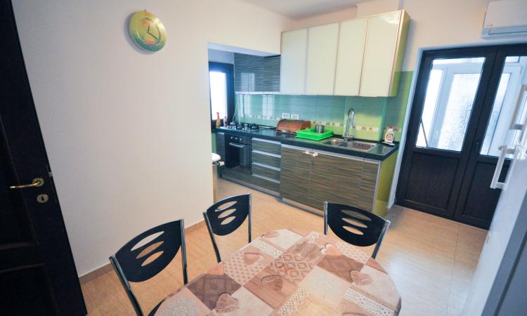 Bulevardul Unirii Rond Alba Iulia Apartament decomandat 3 cam