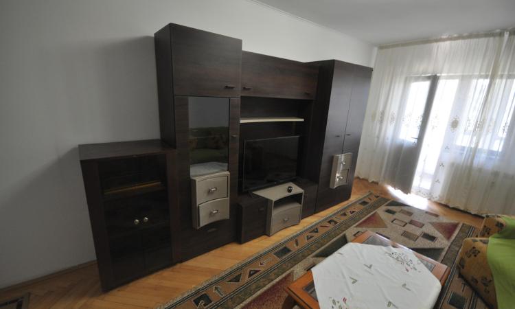 Bulevardul Unirii Rond Alba Iulia Apartament decomandat 3 cam