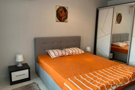 Piata Unirii Fantani Apartament Decomandat 3 camere