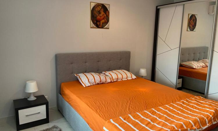 Piata Unirii Fantani Apartament Decomandat 3 camere