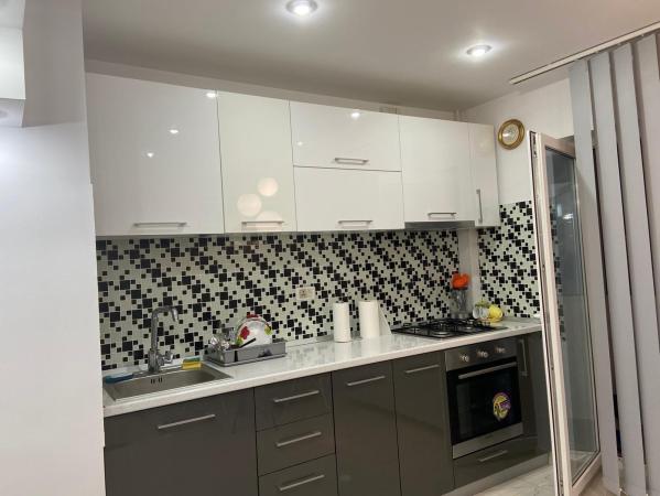 Piata Unirii Fantani Apartament Decomandat 3 camere