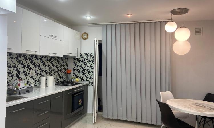 Piata Unirii Fantani Apartament Decomandat 3 camere