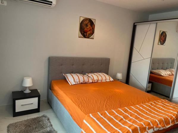 Piata Unirii Fantani Apartament Decomandat 3 camere