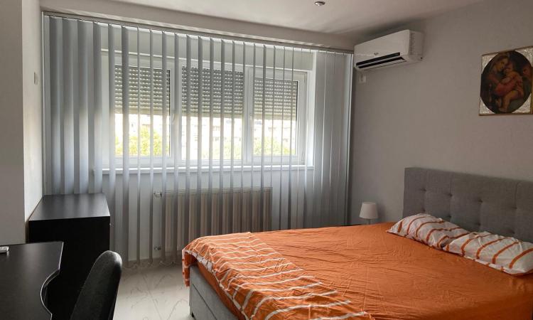 Piata Unirii Fantani Apartament Decomandat 3 camere