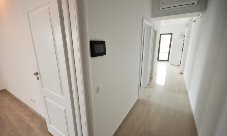 Bd Unirii Spatiu birouri / locuit 3 camere Decomandat Bloc Nou