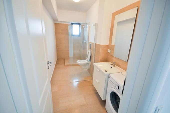 Bd Unirii Spatiu birouri / locuit 3 camere Decomandat Bloc Nou