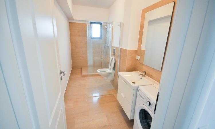 Bd Unirii Spatiu birouri / locuit 3 camere Decomandat Bloc Nou