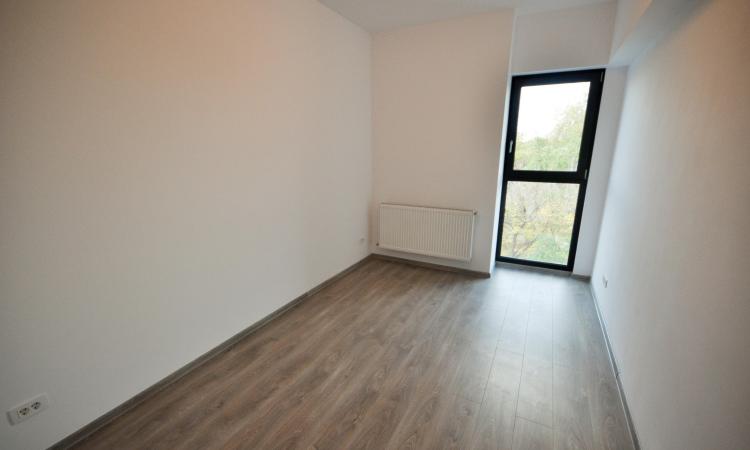 Bd Unirii Spatiu birouri / locuit 3 camere Decomandat Bloc Nou