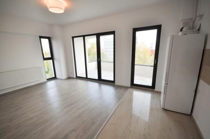 Bd Unirii Spatiu birouri / locuit 3 camere Decomandat Bloc Nou