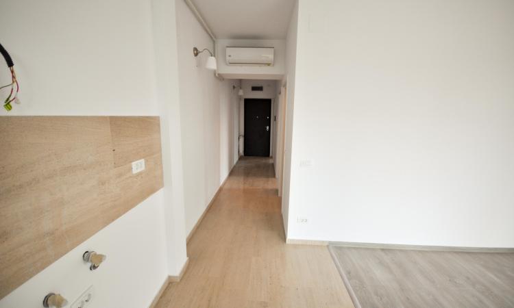 Bd Unirii Spatiu birouri / locuit 3 camere Decomandat Bloc Nou