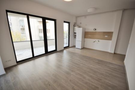 Bd Unirii Spatiu birouri / locuit 3 camere Decomandat Bloc Nou
