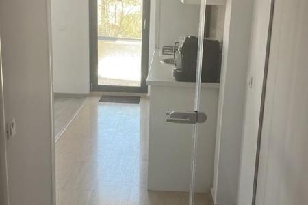 Bd Unirii Spatiu birouri / locuit 3 camere Decomandat Bloc Nou