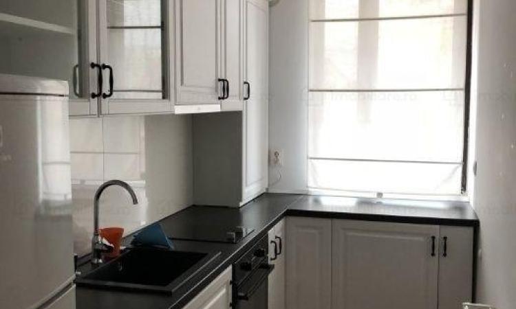 Piata Unirii Apartament Decom 2 camere Bloc Nou Centrala