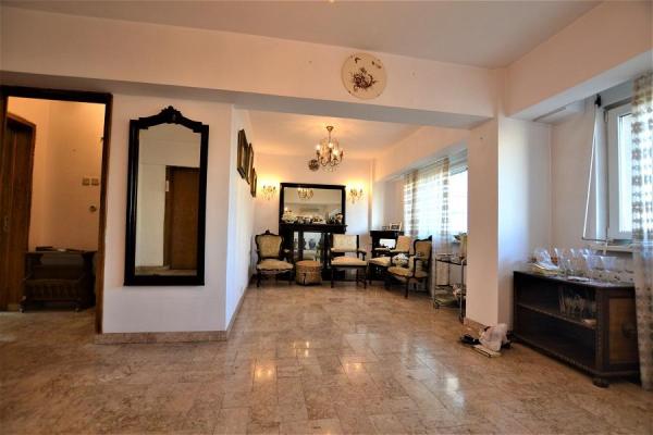 Apartament 4 camere semidecomandat - Universitate Bloc Dunarea