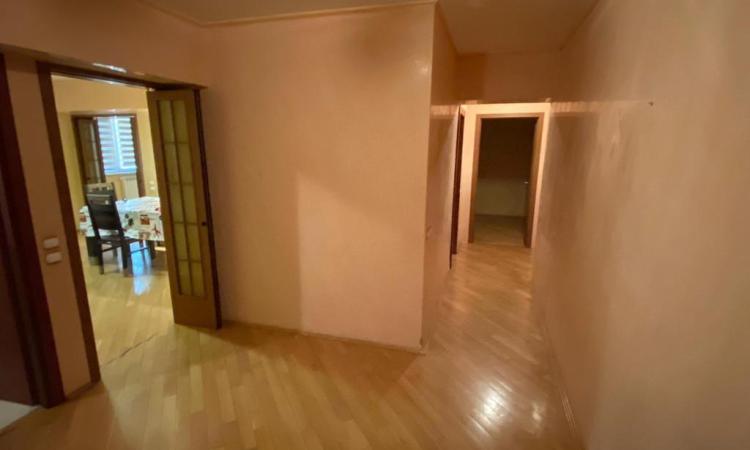 Rond Alba Iulia Decebal Bd Unirii Apart 4 camere NEMOBILAT
