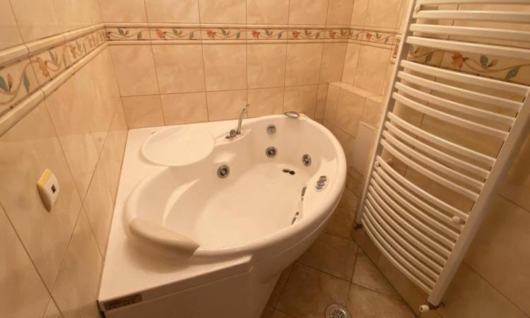 Rond Alba Iulia Decebal Bd Unirii Apart 4 camere NEMOBILAT