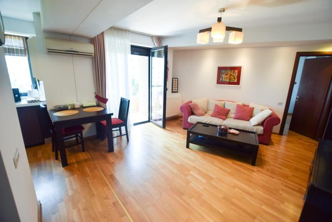 Decebal Apartament 3 camere Bloc Nou Centrala Parcare