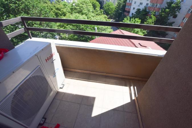 Decebal Apartament 3 camere Bloc Nou Centrala Parcare