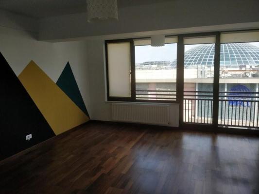 Vitan Mall Spatiu birouri 2 camere 76mp Bloc Nou