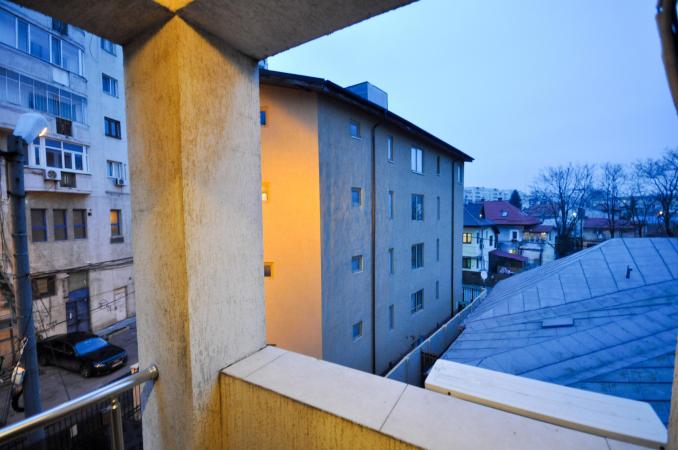 Decebal Rond Alba Iulia Ap 2 cam Bloc Nou Centrala Proprie