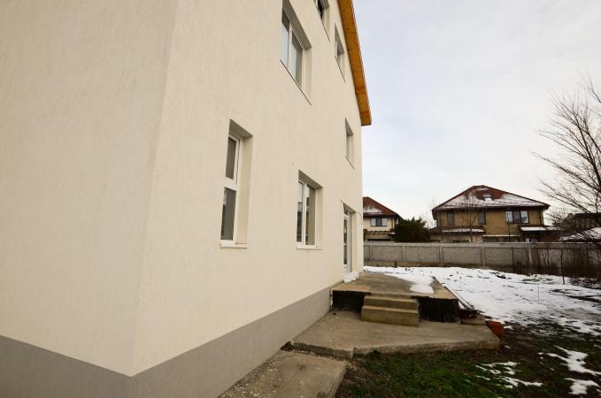 Individual villa 5 rooms - PIPERA - Dr Bisericii - land 212 sqm