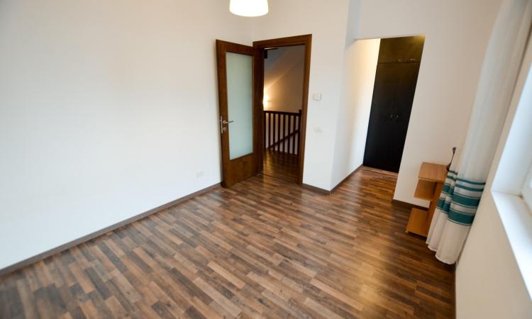 4-room villa -Pipera area
