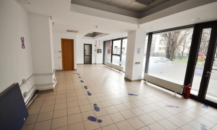 Unirii Spatiu comercial Birouri Vitrina Mare Centrala Parcare 80mp