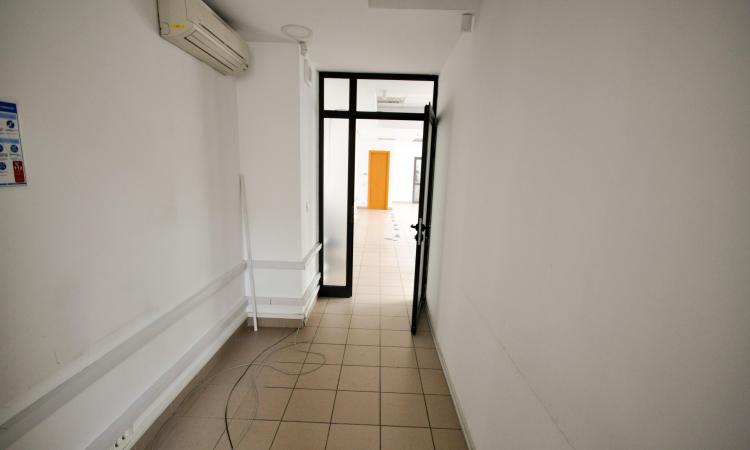 Unirii Spatiu comercial Birouri Vitrina Mare Centrala Parcare 80mp