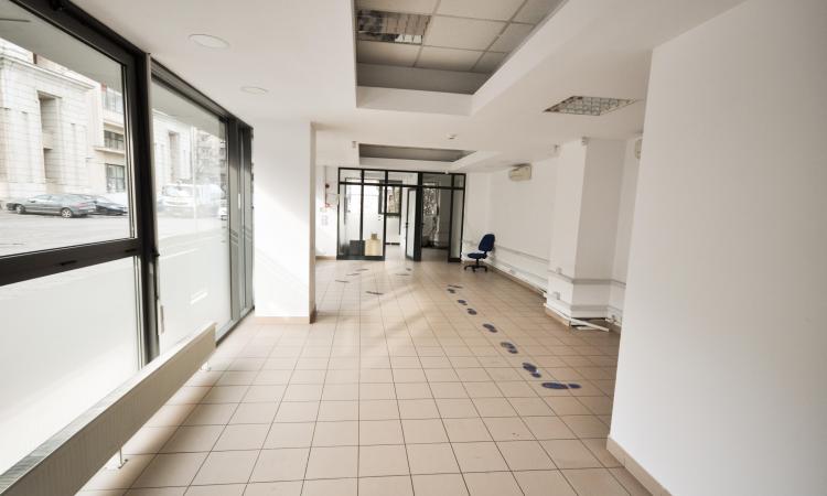 Unirii Spatiu comercial Birouri Vitrina Mare Centrala Parcare 80mp