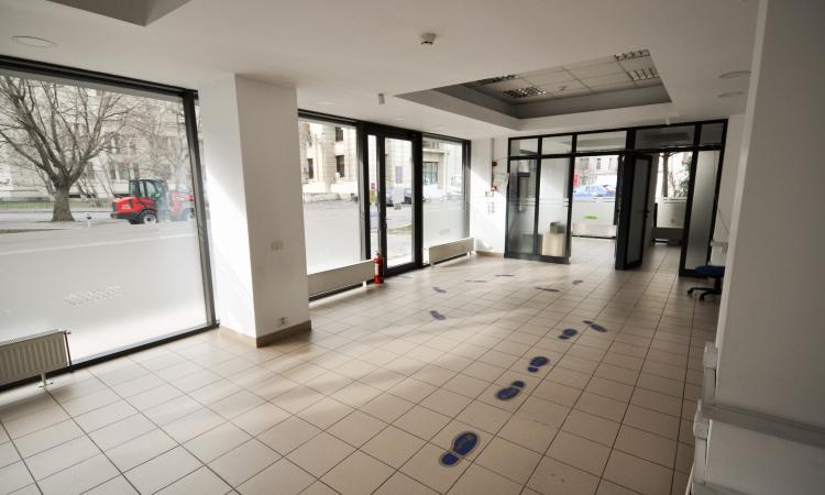Unirii Spatiu comercial Birouri Vitrina Mare Centrala Parcare 80mp