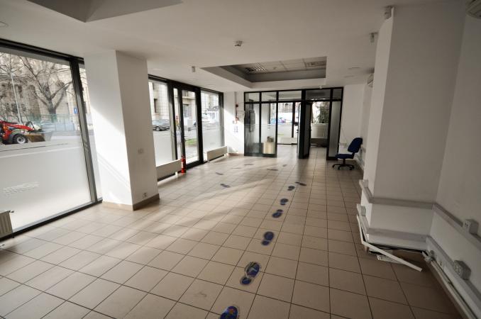 Unirii Spatiu comercial Birouri Vitrina Mare Centrala Parcare 80mp