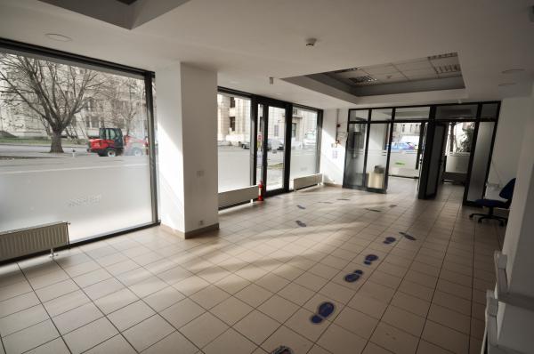 Unirii Spatiu comercial Birouri Vitrina Mare Centrala Parcare 80mp