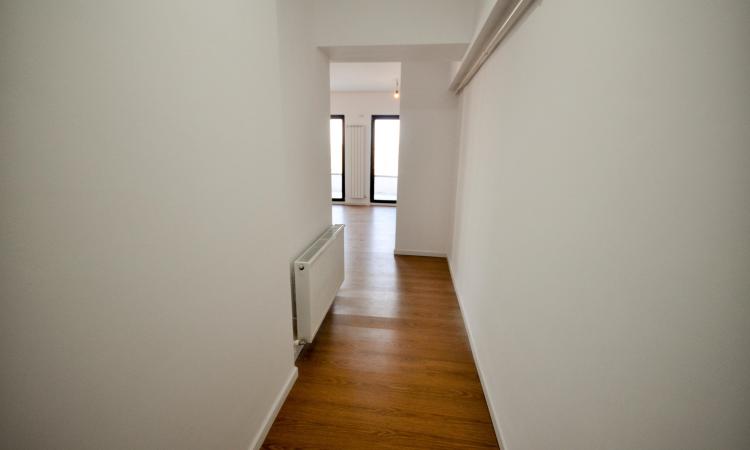Bulevardul Unirii Bloc Nou Apartam 2 camere Centrala Terasa