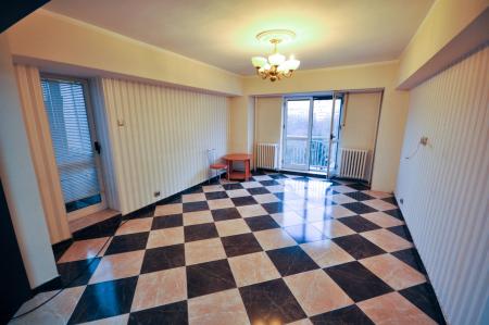 Piata Unirii metrou Spatiu birouri Decomandat 4 camere 100mp