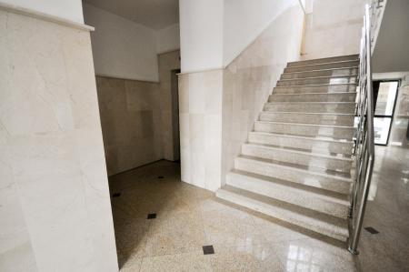 Piata Unirii metrou Spatiu birouri Decomandat 4 camere 100mp