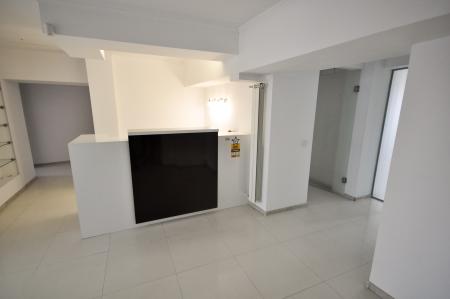 Decebal Muncii Calarasilor Spatiu birouri 3 camere 118mp