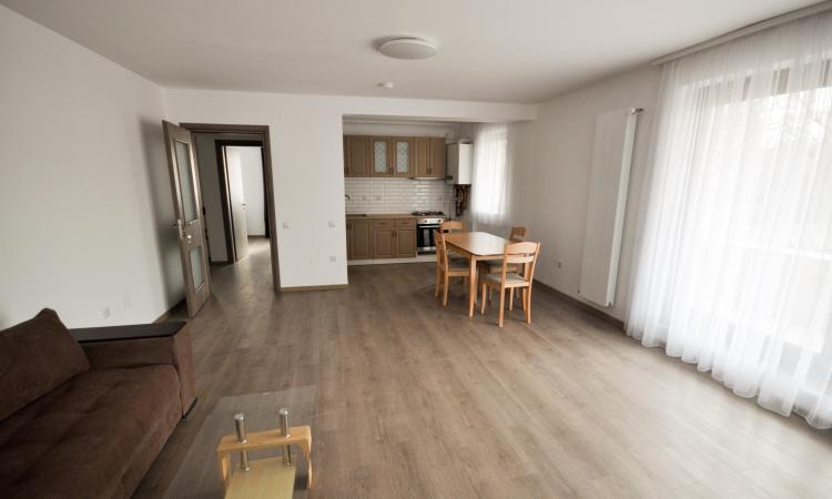 Tineretului Cantemir Apar 2 camere Centrala Proprie Terasa