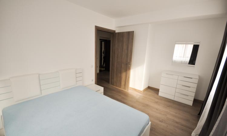 Tineretului Cantemir Apar 2 camere Centrala Proprie Terasa