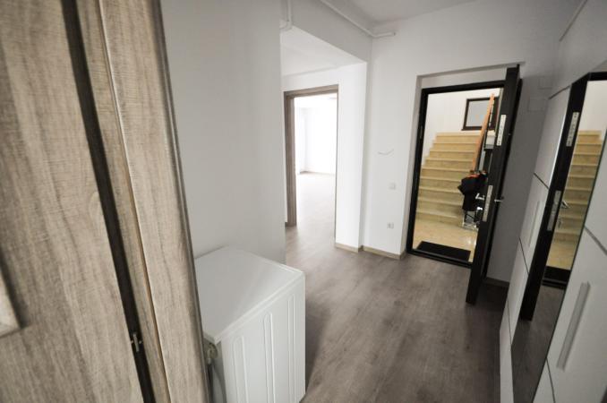 Tineretului Cantemir Apar 2 camere Centrala Proprie Terasa