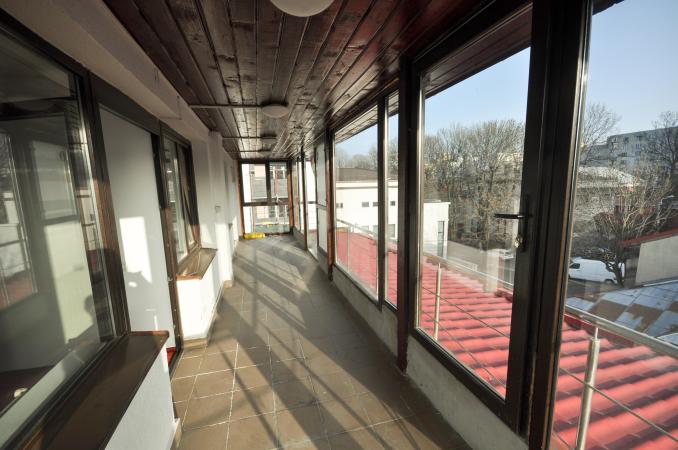 Calea Calarasilor Muncii Delea Spatiu comercial P+4 800mp