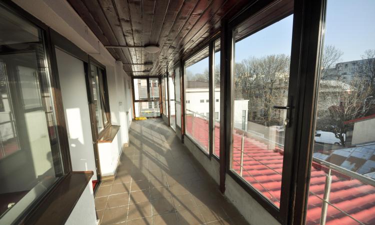 Calea Calarasilor Muncii Delea Spatiu comercial P+4 800mp