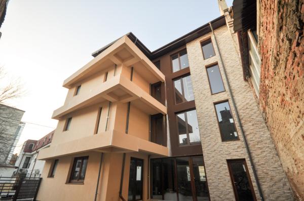 Piata Iancului Pache Protopopecu Vila NOUA D+P+3E 320mp