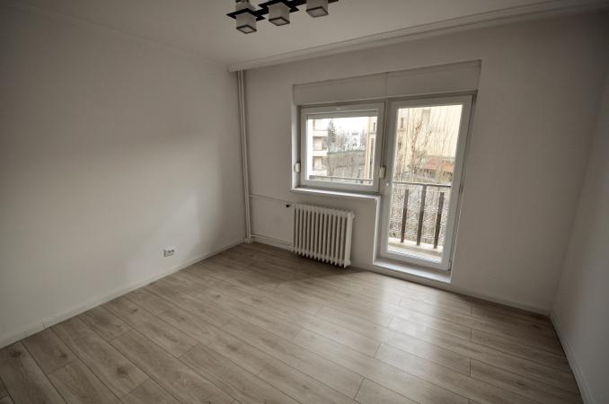 Bd Unirii Fanatani Spatiu Birouri 4 camere 100mp