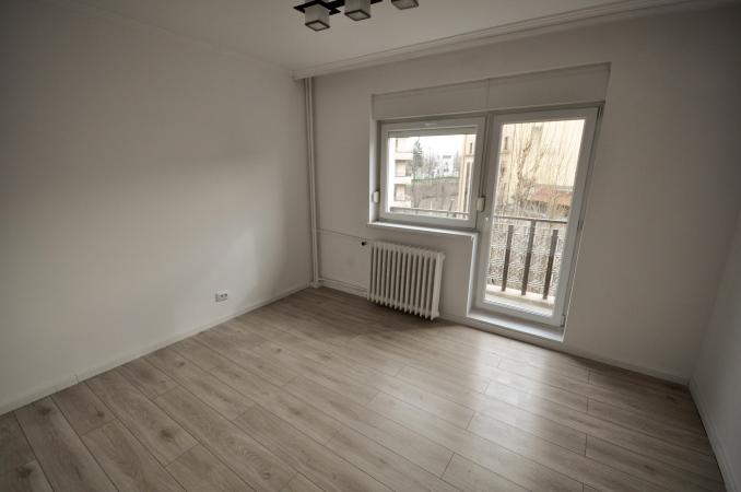 Bd Unirii Fanatani Spatiu Birouri 4 camere 100mp