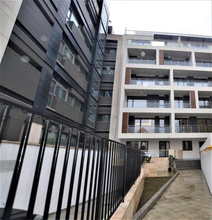 3-room apartment - Block 2020-25 sqm terrace - Underground parking