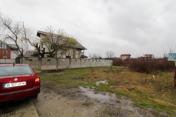 Teren Intravilan Sisesti - 730 mp