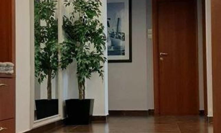 Bd Unirii Nerva Traian Apartament 3 camere Stare Ft Buna